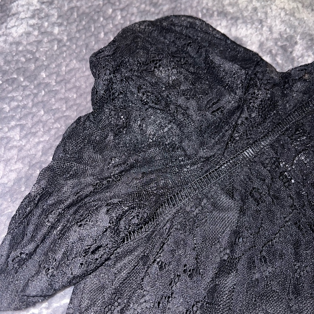 Chic Black Lace Blouse with Puff Sleeves, perfect date night! - Picture 5 of 8